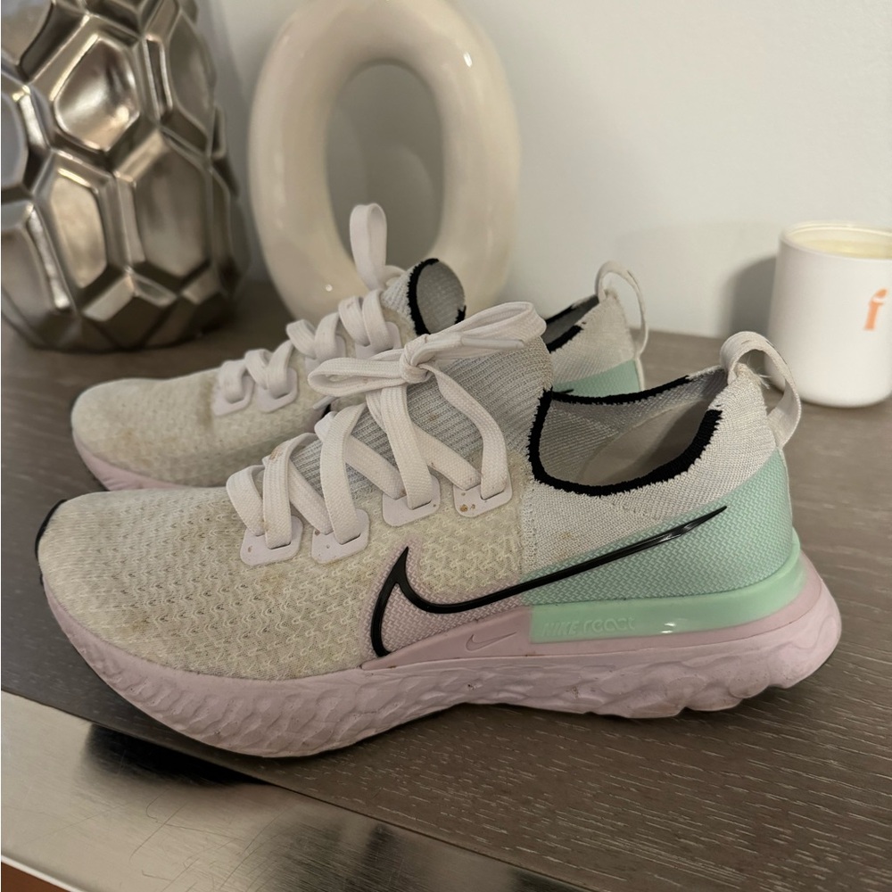 Nike infinity react flyknit
